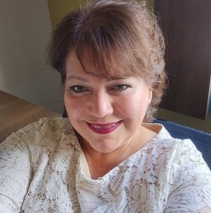 Meet your Posher, Isabel